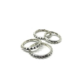 NARROW PYRAMID STUDS RING